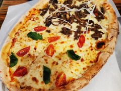 烤牛肉披萨-I HOLIC艾豪丽披萨(KKone店)