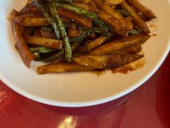 -侬佳蒸菜馆(听潮店)
