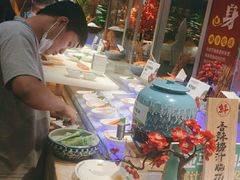 -亚马逊环球美食百汇(新城吾悦广场店)