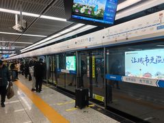 -铁西广场(地铁站)