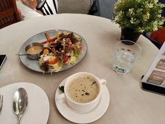 -灵意咖啡·西班牙美食(汕头金平万达广场店)
