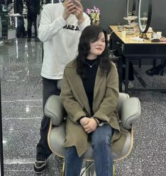 -藤野造型烫发染发