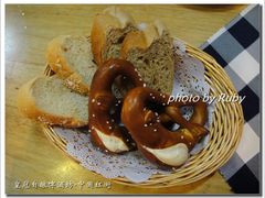 -皇冠自酿啤酒坊(中国红街5号楼店)