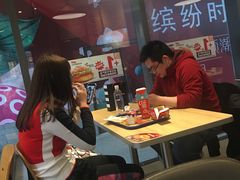 大堂-汉堡王(徐汇绿地缤纷店)