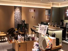 -星巴克臻选(上海中环广场2F店)