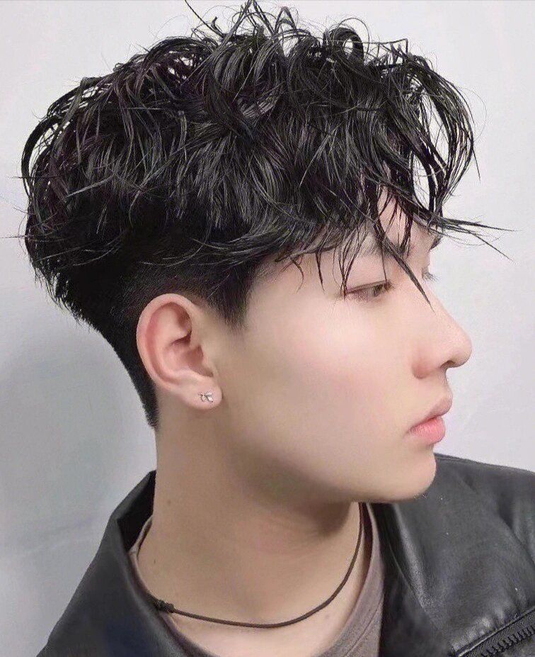 男士三七分中长发烫发