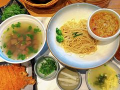 -馋三尺蟹粉小笼(人民广场店)