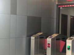-包玉刚游泳场(黄龙恒励大厦店)