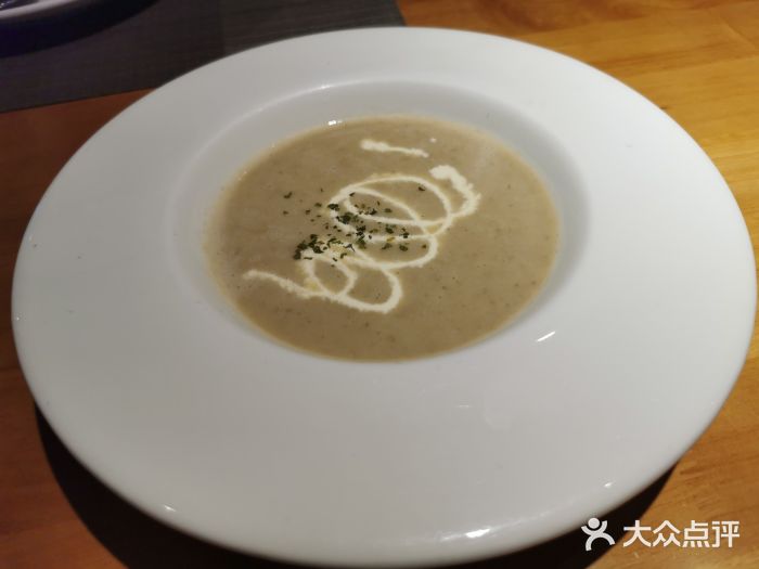 新贝乐意大利餐厅(苏州中心店)蘑菇奶油汤图片