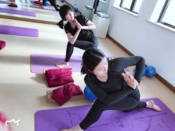 -爱尔乐美孕产瑜伽·普拉提
