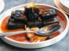 猴头菇酱汁扒黑豆腐-肴约·花园式餐厅(湖里店)
