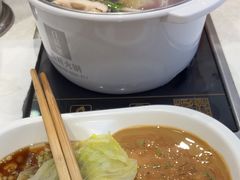 -百品聚旋转火锅(万德庄店)
