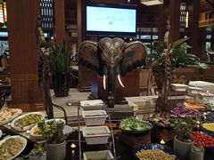 自助取餐区-西双版纳洲际度假酒店-海鲜傣味烧烤·侬香全日制餐厅