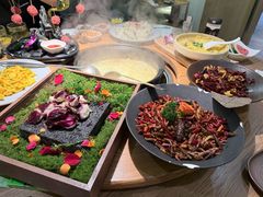 -一朵菌·野生菌探索家火锅(南亚店)