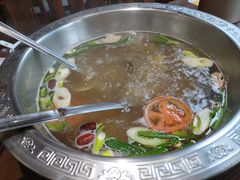 -乡土黄·鲜牛肉火锅·小龙虾(兴业街店)