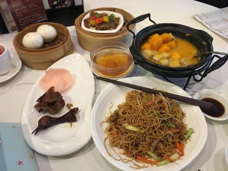 潮福城大酒楼(轮渡店)-"菜品经典,大堂式环境比较嘈杂,服务真心点.