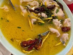 酸菜鱼-食尚胡桃音乐酒馆(滨海店)