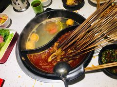 鸳鸯锅-钢管厂五区小郡肝串串香(奥克斯广场锦城万达店)