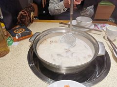 -煲大王猪肚鸡·椰子鸡火锅(红谷滩万达店)