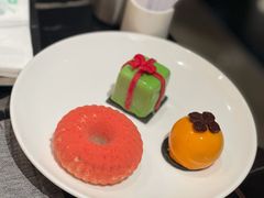 -云端西餐厅(南宁龙光那莲豪华精选酒店)