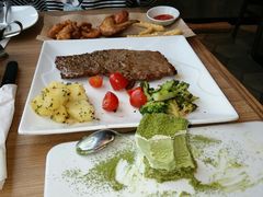 -必胜客(WOW象山涌金广场店)