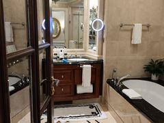 -广州富力丽思卡尔顿酒店