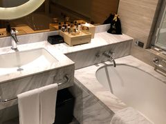 -上海中航虹桥机场泊悦酒店