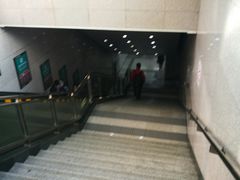 -白石桥南(地铁站)
