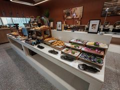 -上海虹桥中心爱琴海亚朵S酒店