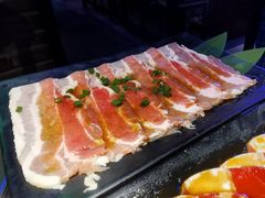 调味猪五花-正宗齐齐哈尔烤肉·齐牛哥鲜切炭火烤肉(杭州总店)