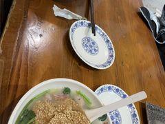 -老天桥酱肉烧饼夹肘子(天桥店)