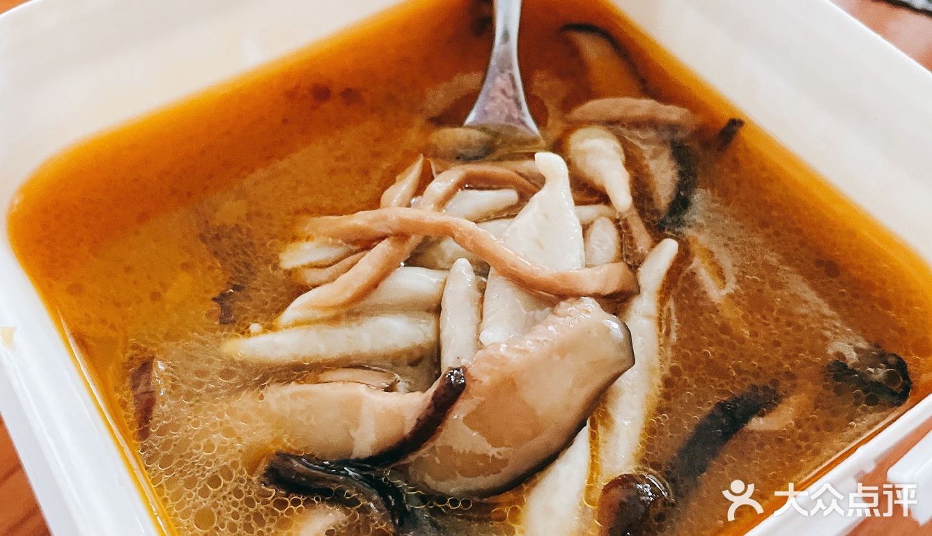 上海美食｜宅在家里可以吃到的大盘鸡🐔 