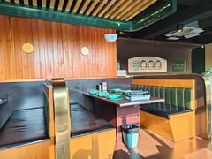 -曼听小寨海鲜烧烤·大连辣炒大王(盖州街店)