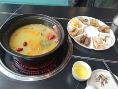 -野菌皇海景野生菌火锅(滨海大道店)