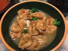 鱼汤焖油豆腐-佬麻雀·新湘菜(珠海金发购物中心店)