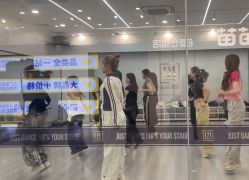 -单色舞蹈