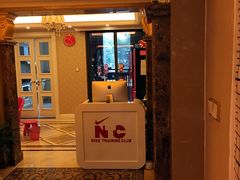 -思迈威健身(积玉桥万达店)