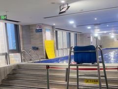 -小蓝鲸游泳培训基地(石景山店)