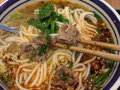 -云阿蛮云南生烫牛肉米线(奉贤路店)