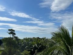 -三亚湾海居铂尔曼度假酒店