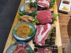 -明洞阿姨·韩式酱蟹烤肉·创意料理(三元桥店)