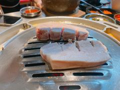 -哈哈碳都·牛肋条无限自助烤肉(台江万达店)
