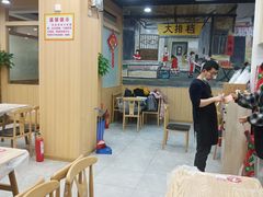 大堂-江城燕子大排档(江汉路步行街店)
