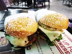 -The Habit Burger Grill 哈比特汉堡(爱琴海店)