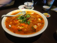 冬阴功海鲜粉丝汤-大头虾越式风味餐厅(光明广场店)