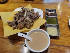 -蒙艾里民族传统菜蒙餐