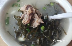 Pork Rib Noodle Soup