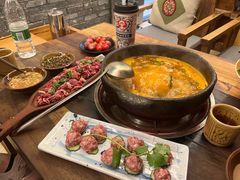 -贵厨酸汤牛肉(花果园国际中心店)
