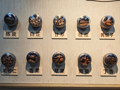 -明姨仔潮汕美食·碳炉猪脚·汕尾牛腩饭·起片鸡煲(起义路店)