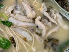 招牌黄鱼面-明呈黄鱼面馆(斜土路店)